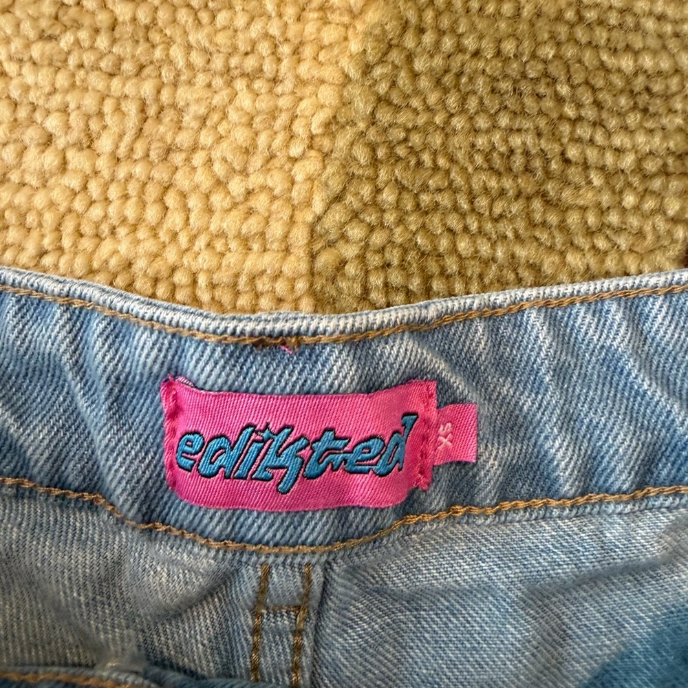 Edikted Denim Jean Shorts Button Fly High Rise Very Distressed Ripped Size XS - Picture 4 of 5